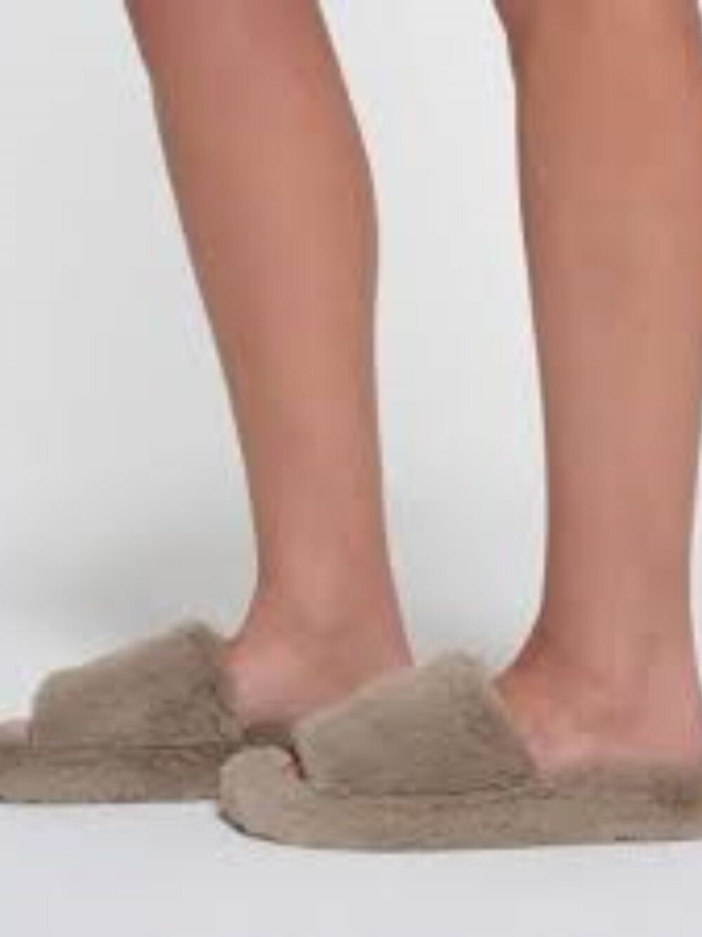 🧸SKIMS Plush Faux Fur Slides | Sz 35 | NWOT 🧸